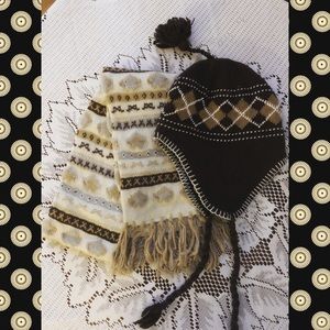 ❄️Scarf & Beanie w/ear flaps for Only $3!!❄️